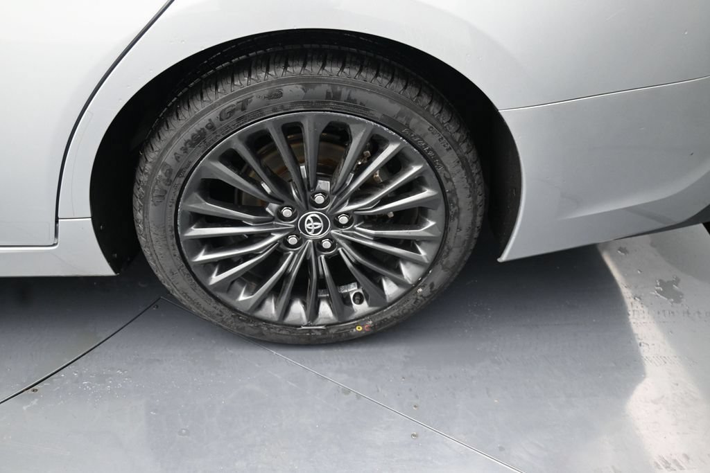 Used 2020 Toyota Avalon XSE FWD image 15