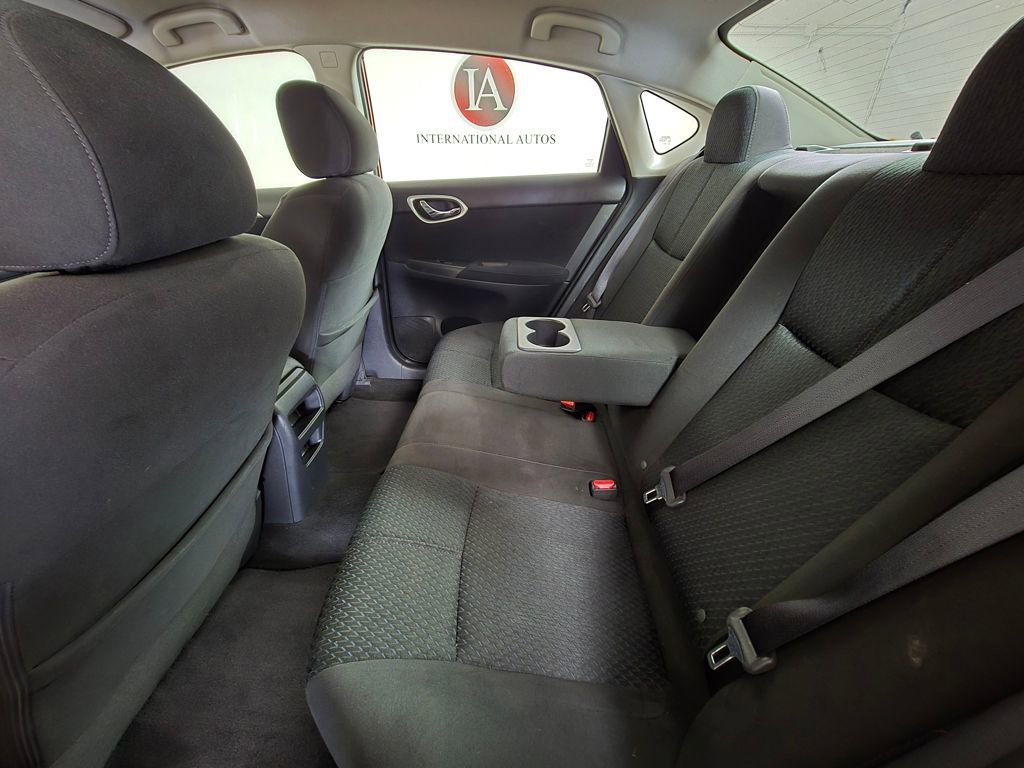 Used 2014 Nissan Sentra SR w/ SR Driver Package FWD image 15