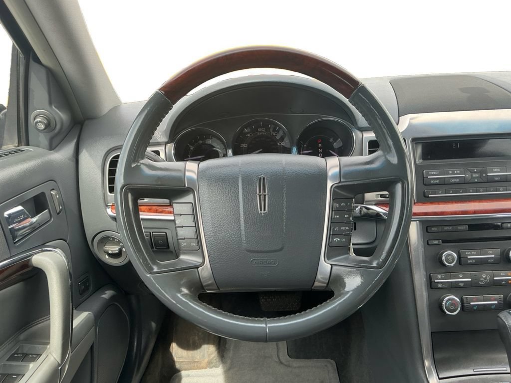 Used 2010 Lincoln MKZ FWD image 18
