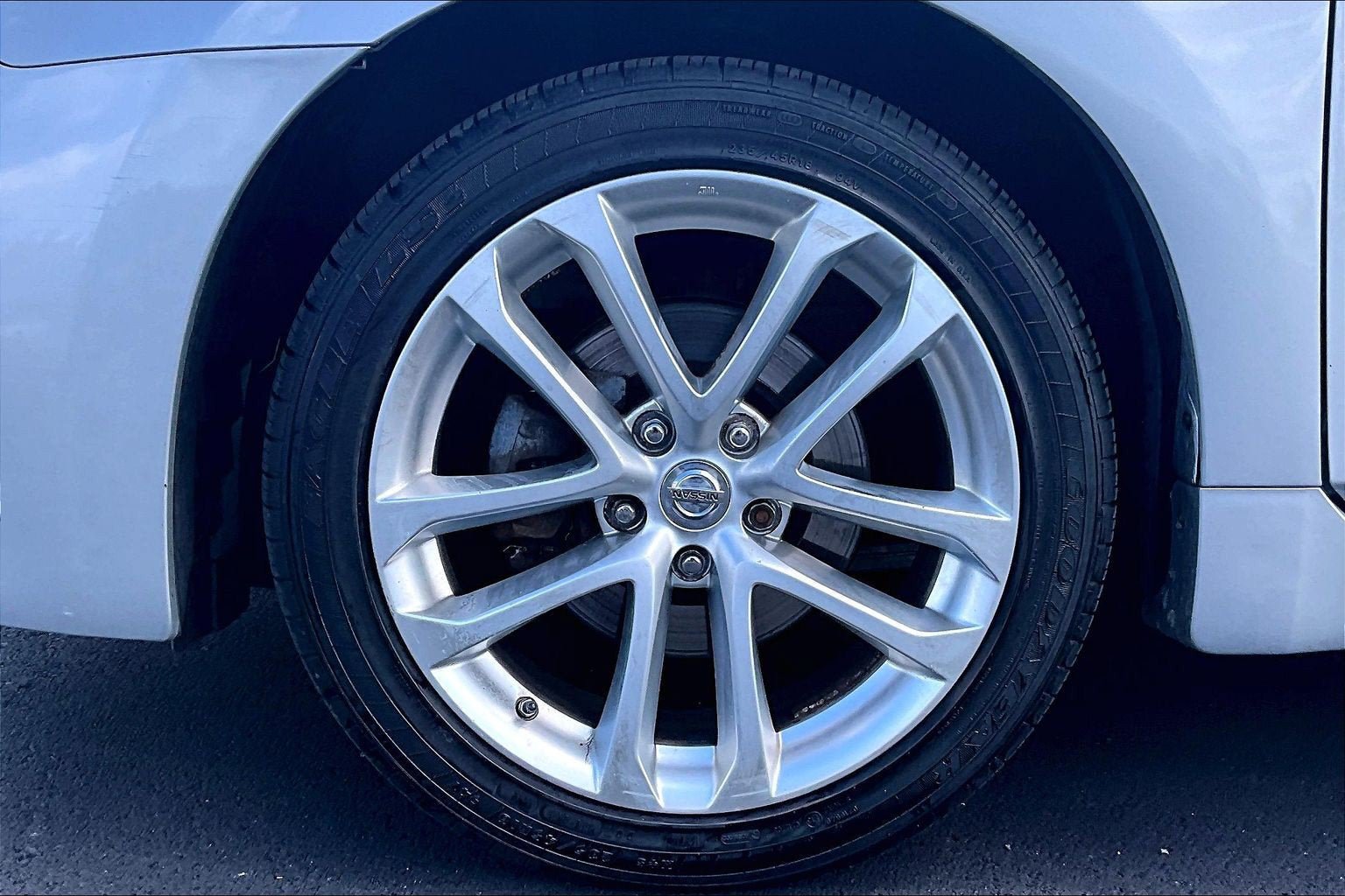 Used 2012 Nissan Altima 3.5 SR w/ 3.5SR Premium Pkg FWD image 9