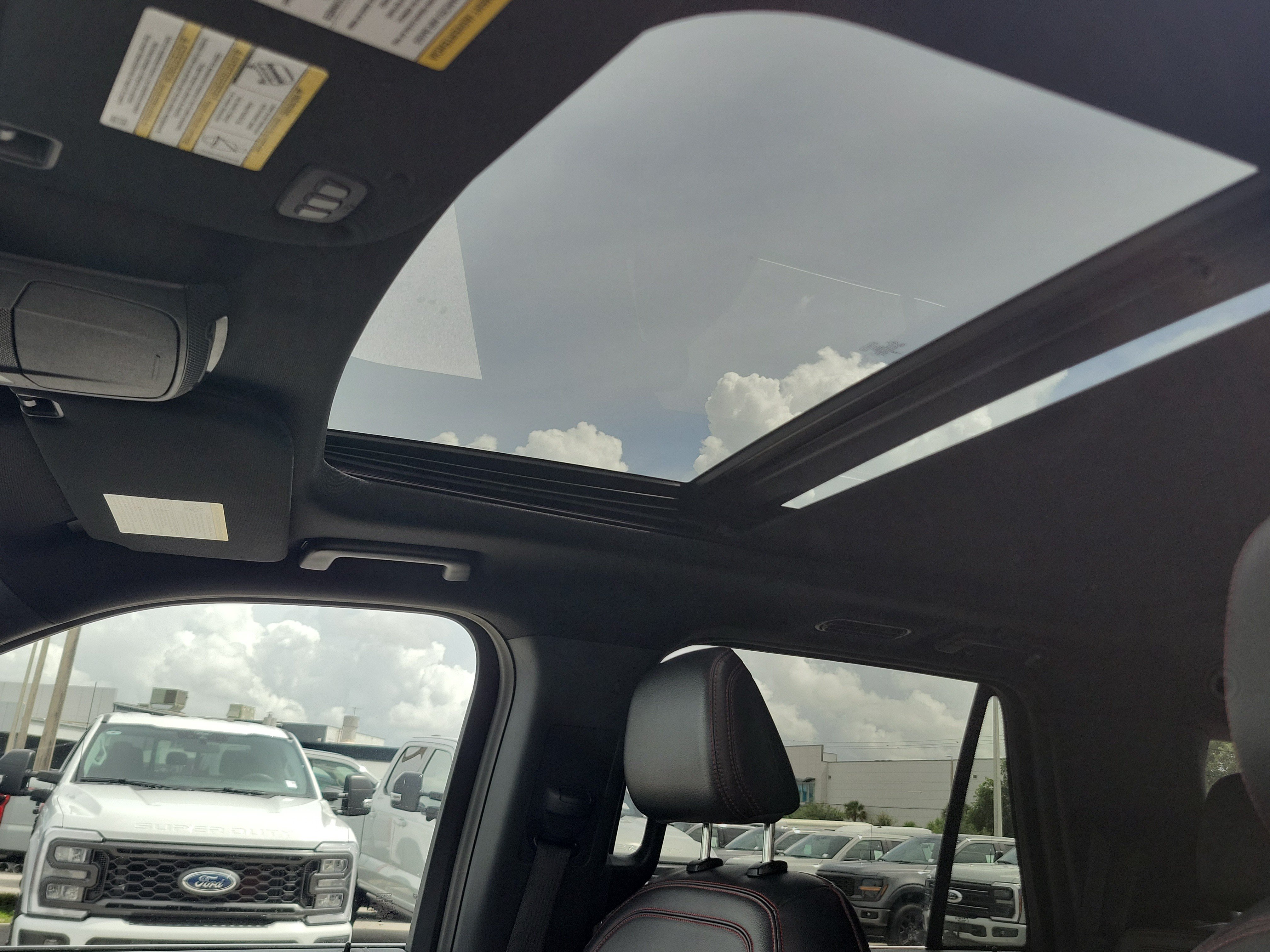 Used 2023 Ford Expedition Limited RWD image 11