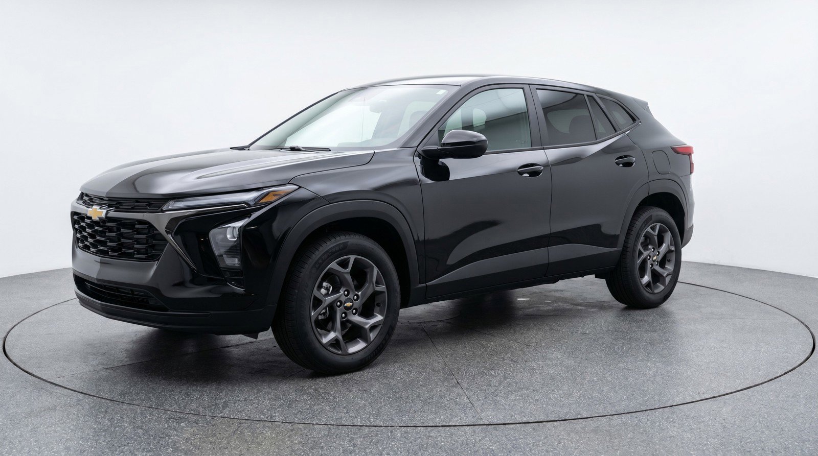 Used 2025 Chevrolet Trax LT FWD image 3