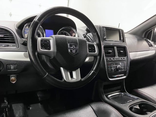 Used 2018 Dodge Grand Caravan GT image 24