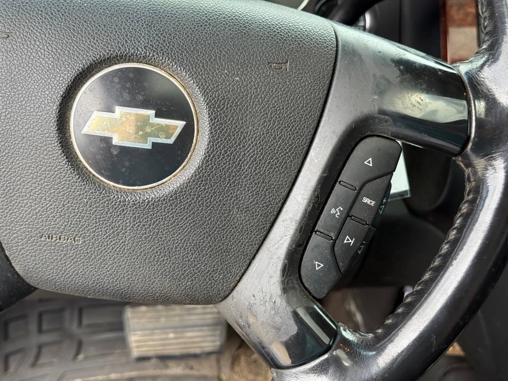 Used 2008 Chevrolet Silverado 3500 LTZ w/ EZ-Lift Tailgate Package AWD/4WD image 17