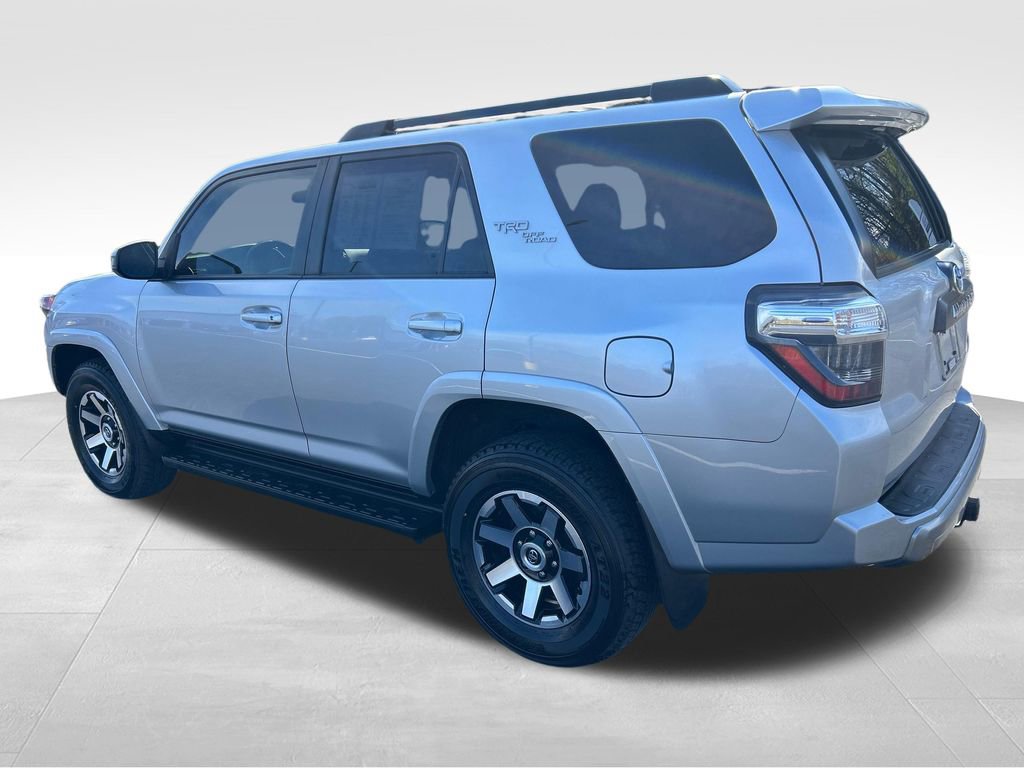 Used 2019 Toyota 4Runner TRD Off-Road AWD/4WD image 3