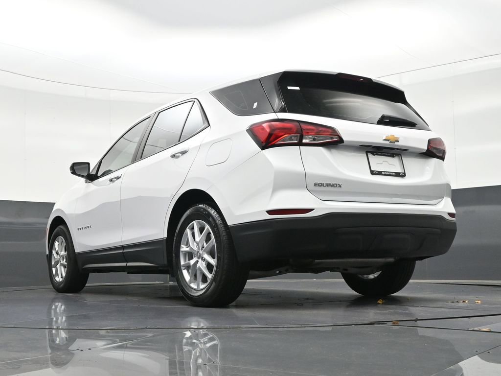 Used 2024 Chevrolet Equinox LS FWD image 27