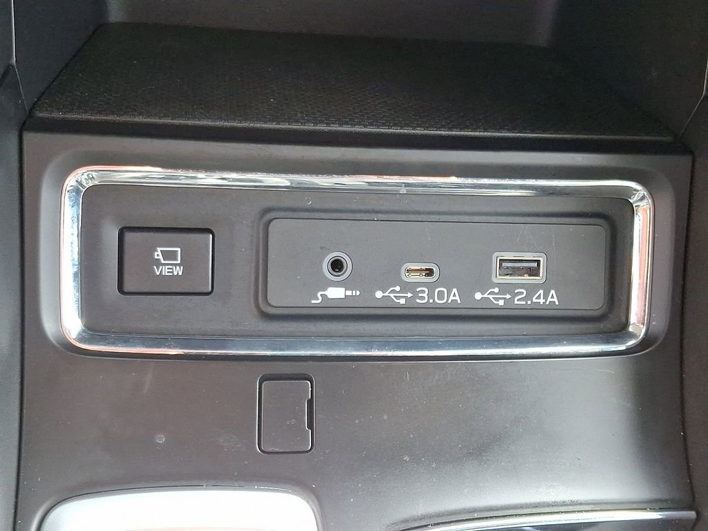 Certified 2025 Subaru Ascent Limited image 27