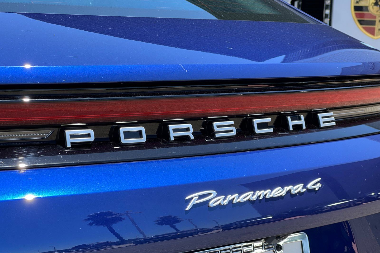 Used 2024 Porsche Panamera 4 image 40