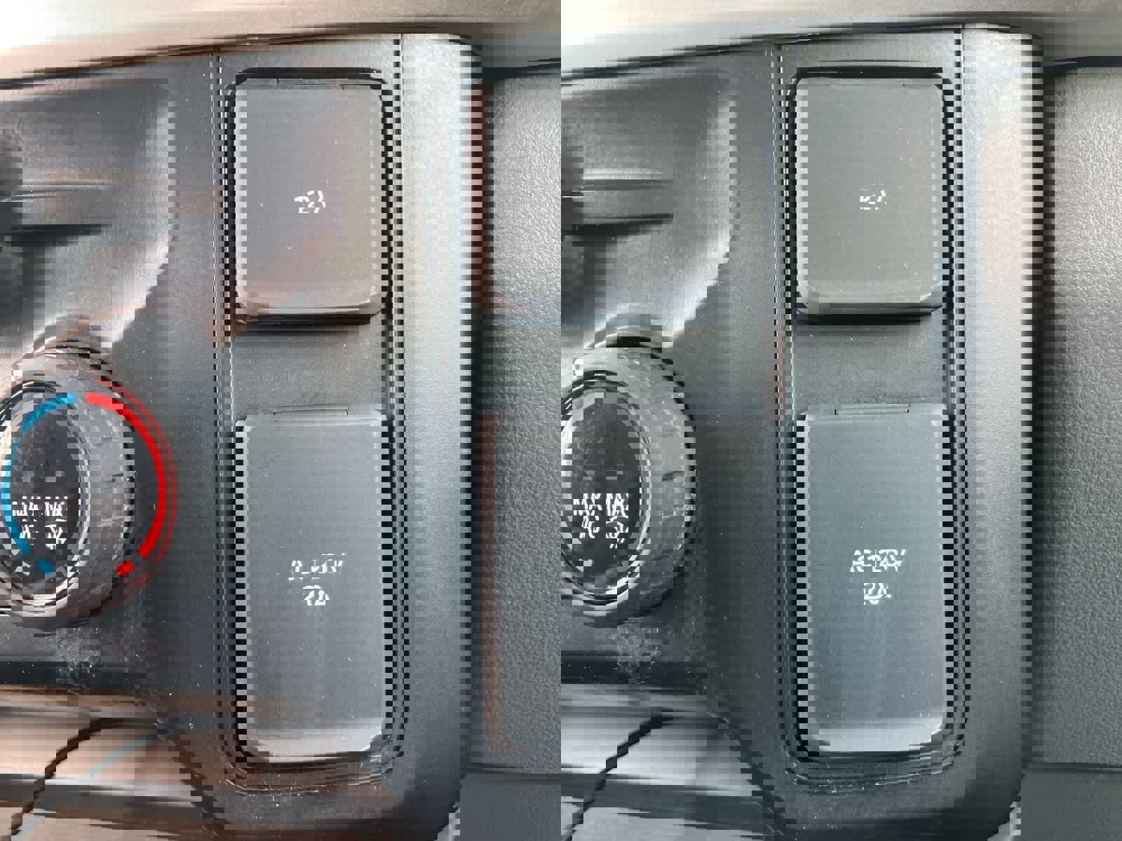 Used 2023 Ford F450 XLT w/ 360-Degree Camera Package image 18