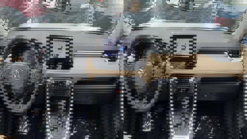 Used 2023 Toyota RAV4 XLE w/ Convenience Package image 33