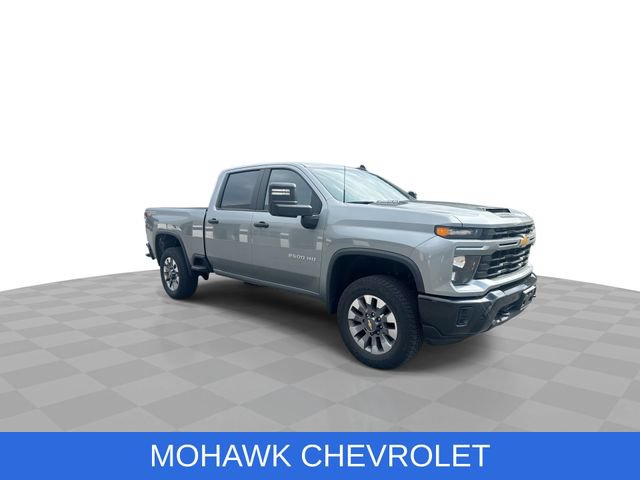 Used 2025 Chevrolet Silverado 2500 Custom w/ Custom Value Package AWD/4WD image 2