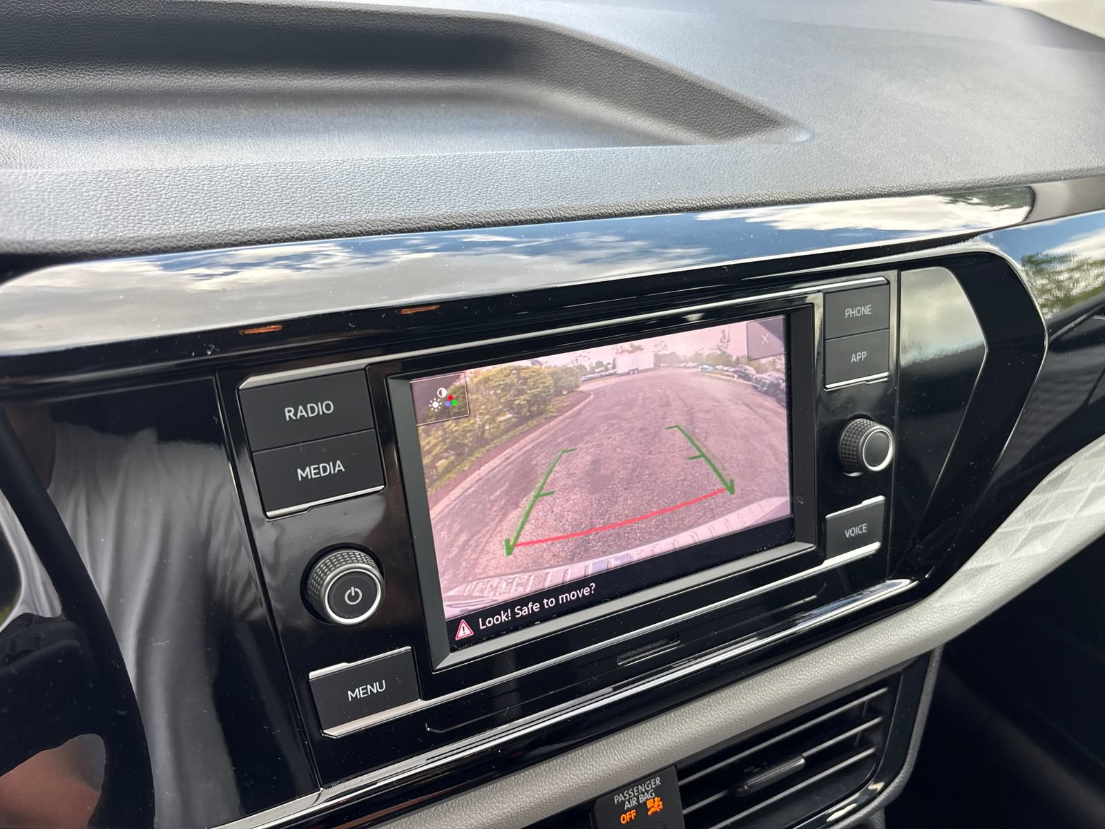 Certified 2023 Volkswagen Taos S FWD image 19