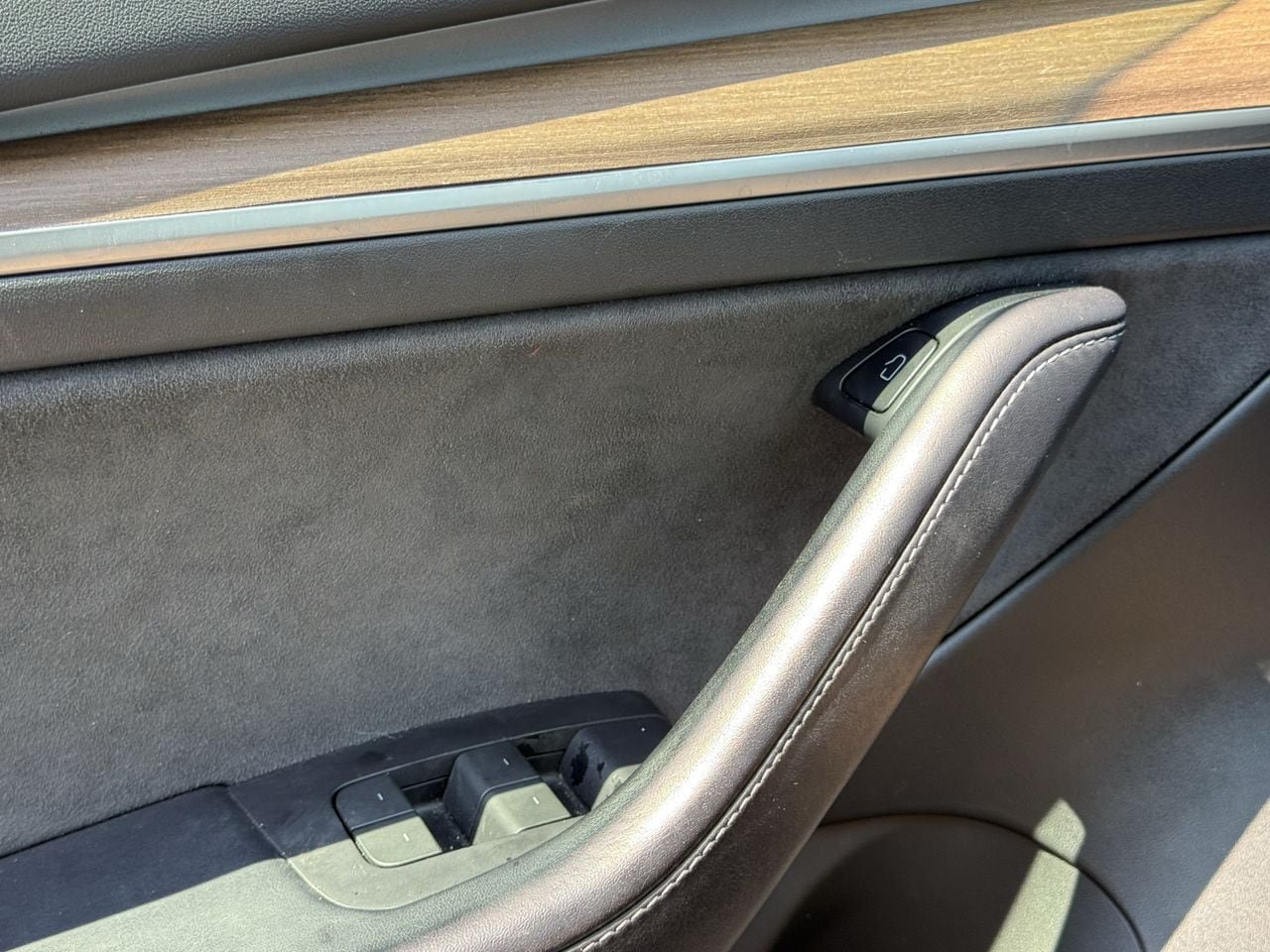 Used 2022 Tesla Model 3 Long Range AWD/4WD image 21
