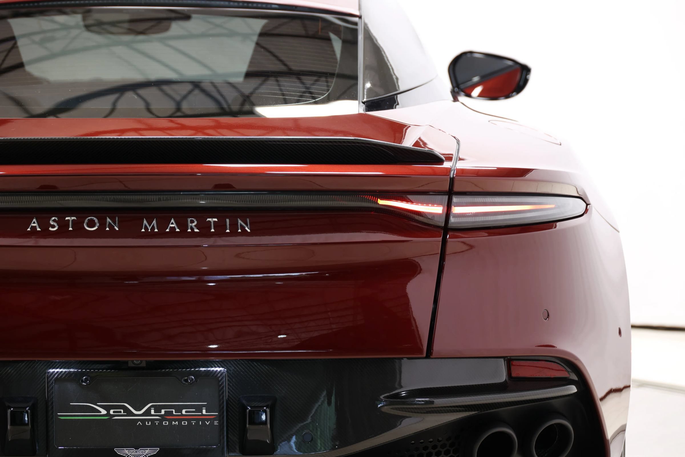 Used 2023 Aston Martin DBS Coupe RWD image 76