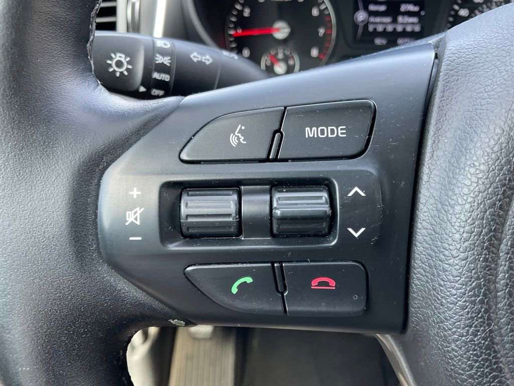 Used 2016 Kia Sorento LX w/ LX Convenience Package image 13