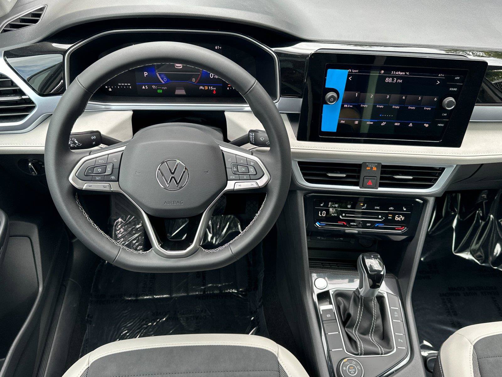 New 2026 Volkswagen Taos SE AWD/4WD image 13