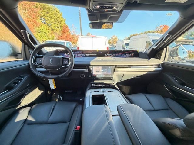 New 2025 Lincoln Navigator Reserve w/ Jet Appearance Package image 10