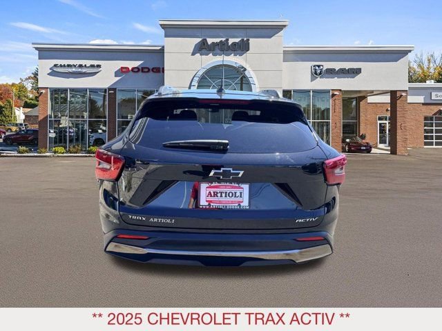 Used 2025 Chevrolet Trax ACTIV w/ Driver Confidence Package FWD image 6