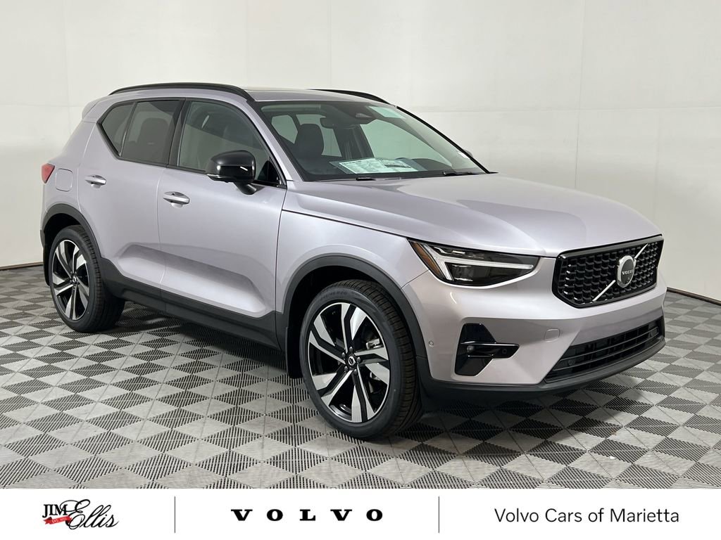 New 2026 Volvo XC40 B4 Plus w/ Climate Package video 2