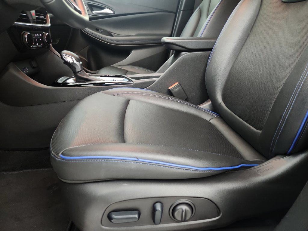 Used 2025 Buick Encore GX Sport Touring w/ Comfort Package FWD image 22