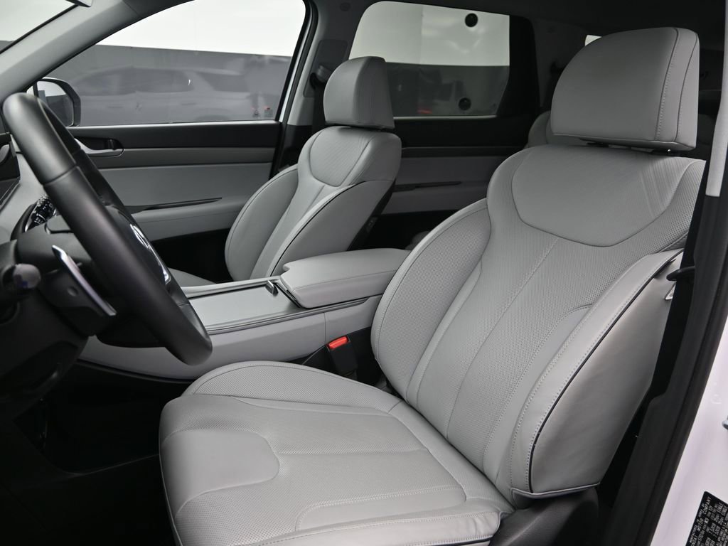 Used 2025 Hyundai Palisade SEL image 18