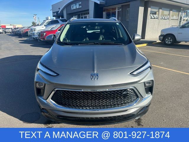 Used 2024 Buick Encore GX Sport Touring image 9