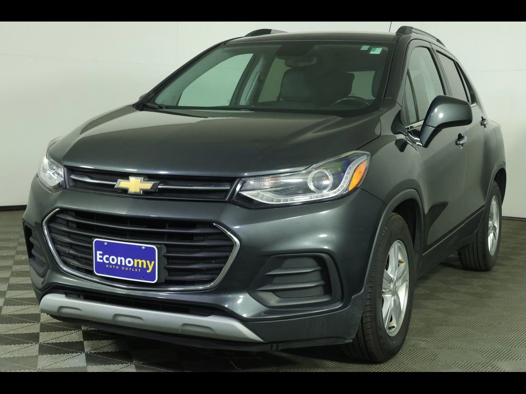Used 2018 Chevrolet Trax LT w/ LT Convenience Package FWD image 1