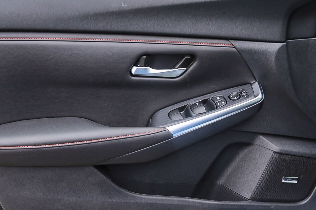 New 2025 Nissan Sentra SR w/ SR Premium Package FWD image 19