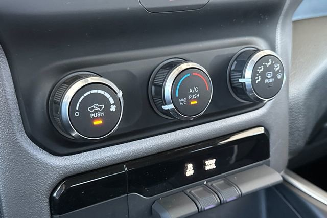 Used 2020 RAM 1500 HFE image 28