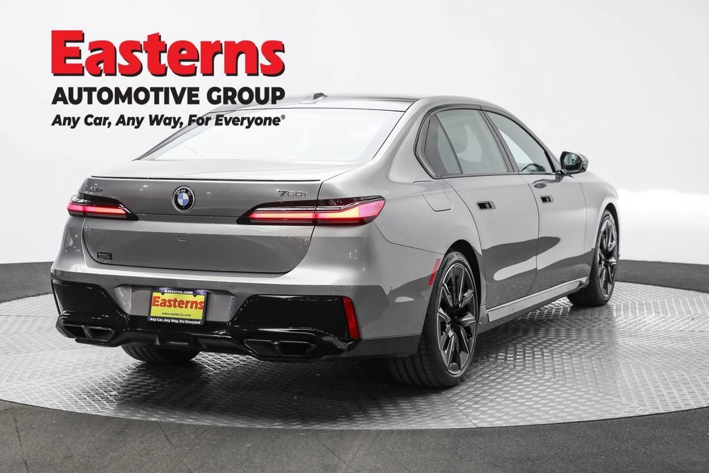 Used 2023 BMW 760i xDrive w/ Executive Package AWD/4WD image 5