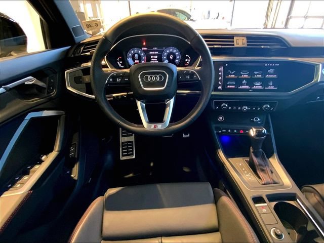 Certified 2025 Audi Q3 2.0T Premium Plus w/ Premium Plus Package AWD/4WD image 11