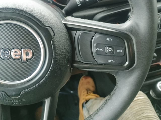 Used 2023 Jeep Wrangler Unlimited Sport AWD/4WD image 29