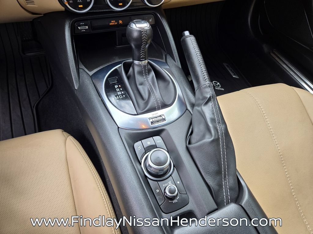 Used 2020 MAZDA MX-5 Miata RF Grand Touring RWD image 28