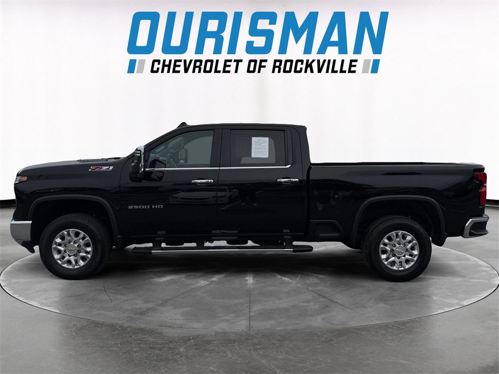 Used 2024 Chevrolet Silverado 2500 LTZ w/ LTZ Plus Package image 3