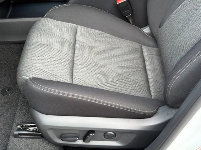 New 2026 Nissan Rogue SV w/ Cold Weather Package FWD image 24