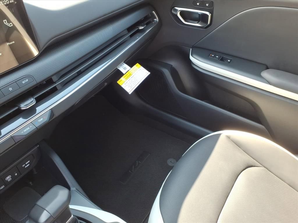New 2025 Kia K4 GT-Line w/ GT-Line Premium Package image 26