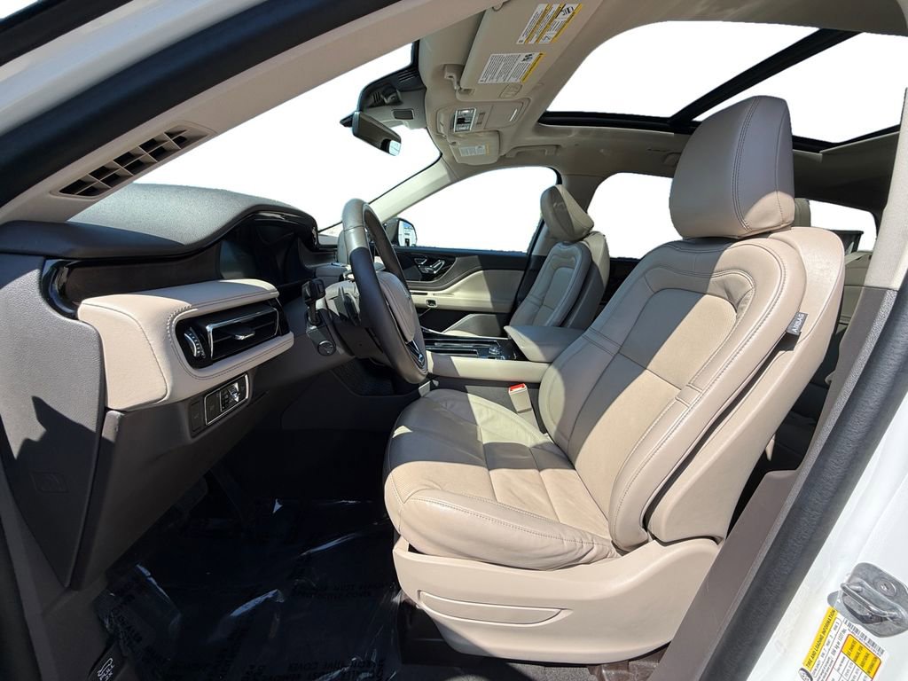 Used 2024 Lincoln Aviator Reserve w/ Equipment Group 201A AWD/4WD image 9