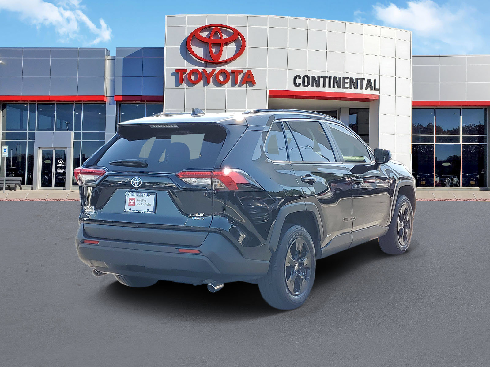 Certified 2025 Toyota RAV4 LE AWD/4WD image 5