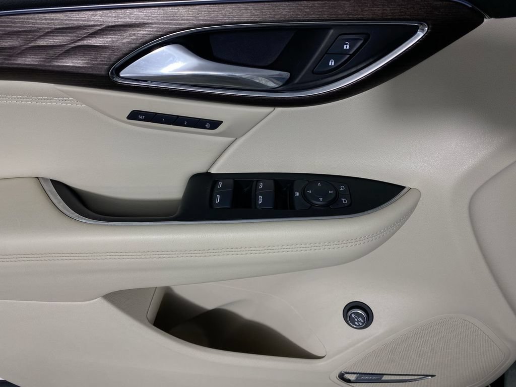 Certified 2023 Buick Envision Avenir AWD/4WD image 13