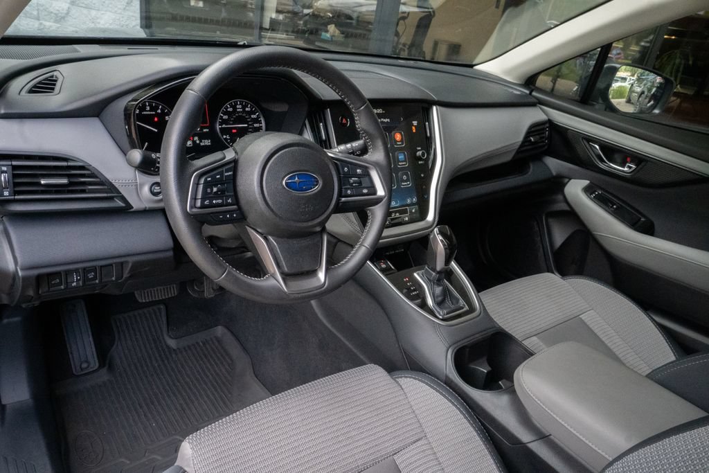 Certified 2025 Subaru Outback Premium w/ Popular Package #1A AWD/4WD image 9