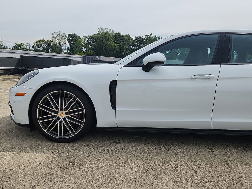 Used 2019 Porsche Panamera image 6
