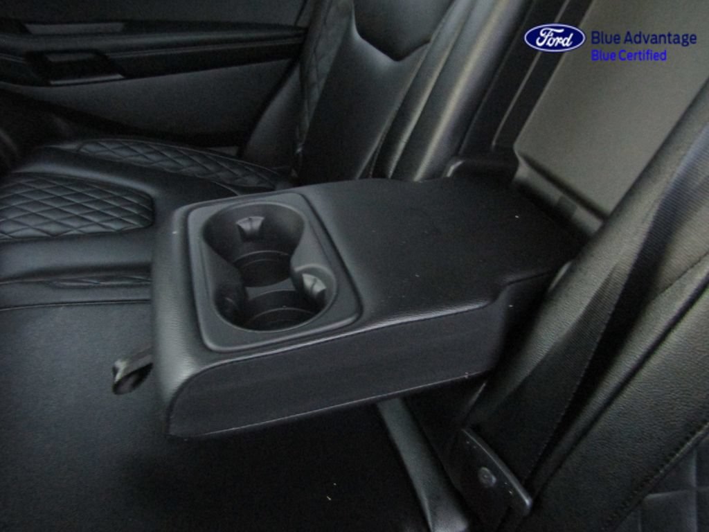 Certified 2024 Ford Edge Titanium AWD/4WD image 23