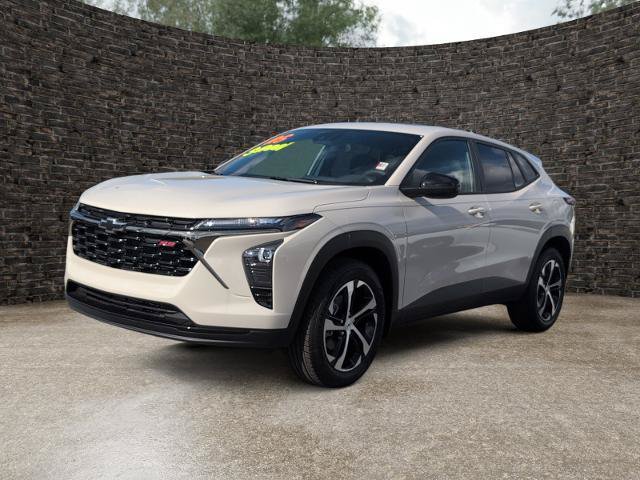 New 2026 Chevrolet Trax RS w/ Sunroof Package FWD image 5