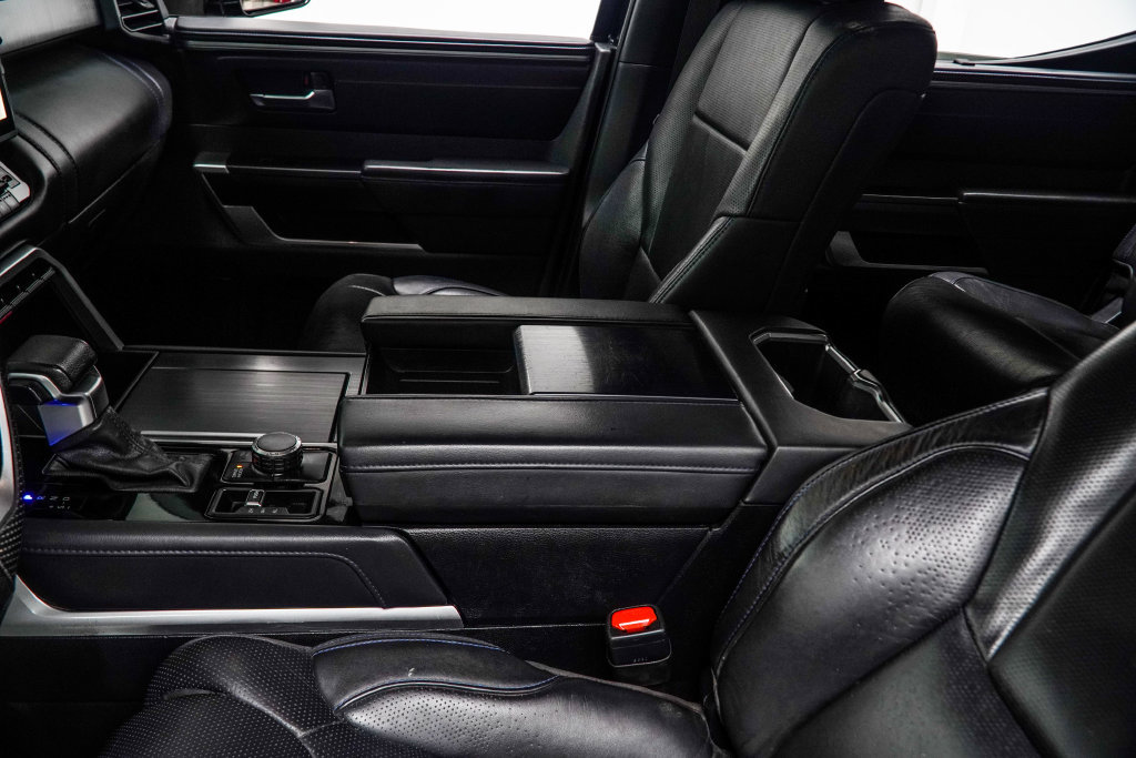 Used 2024 Toyota Tundra Platinum AWD/4WD image 23