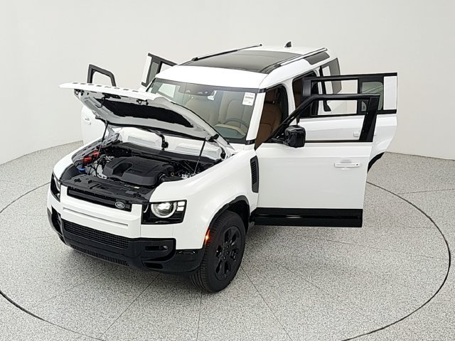 New 2026 Land Rover Defender 110 X-Dynamic SE AWD/4WD image 37