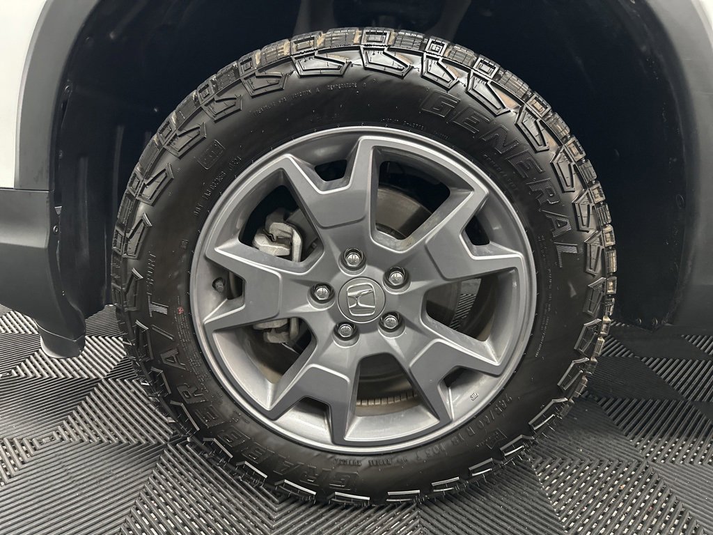 Used 2024 Honda Passport TrailSport image 41