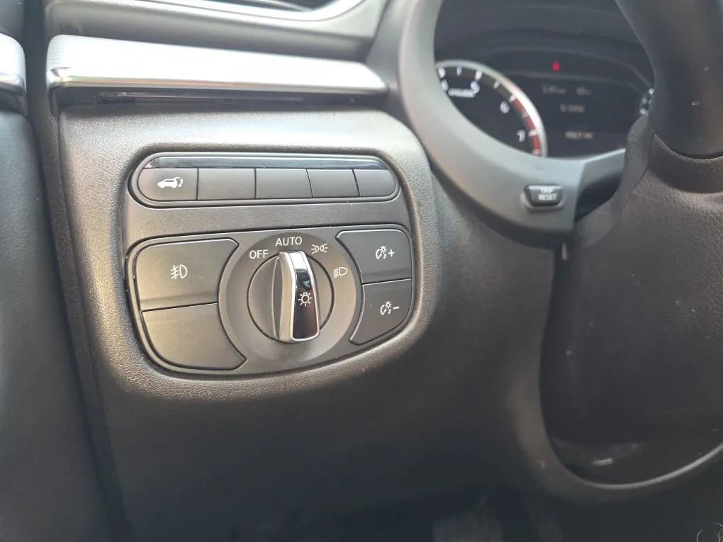 Used 2019 INFINITI QX50 Luxe w/ Cargo Package image 23