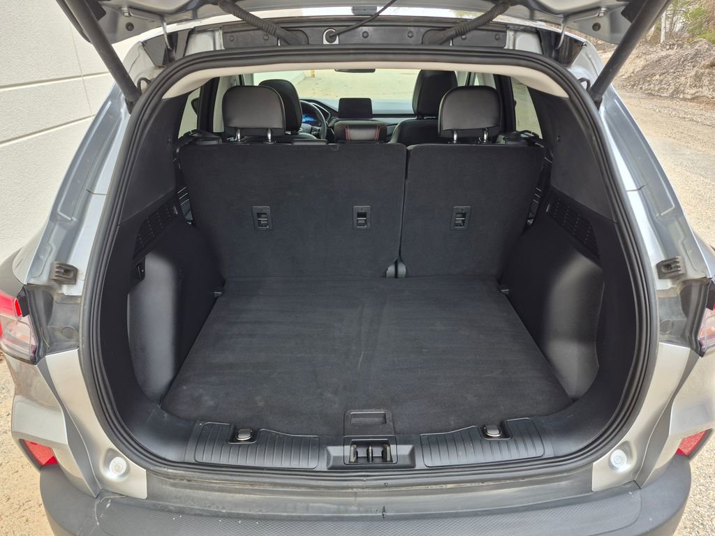 Certified 2022 Ford Escape SEL w/ SEL Stealth AWD Package image 8
