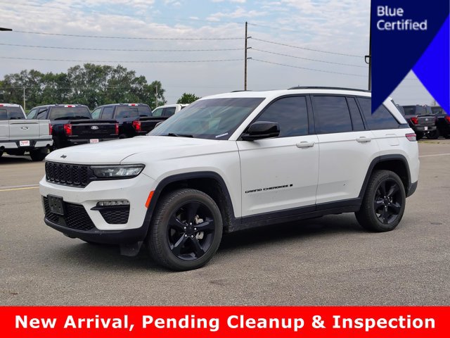 Used 2024 Jeep Grand Cherokee Limited w/ Black Appearance Package