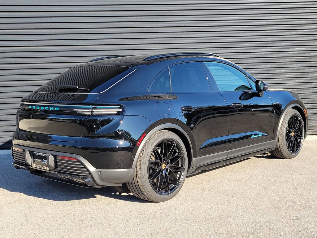 New 2026 Porsche Macan 4S Electric image 7